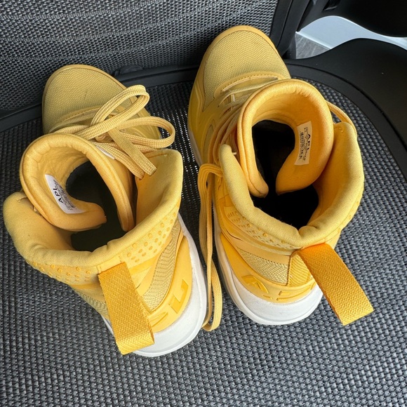 APL TechLoom Defender (Sunshine) - Picture 5 of 7